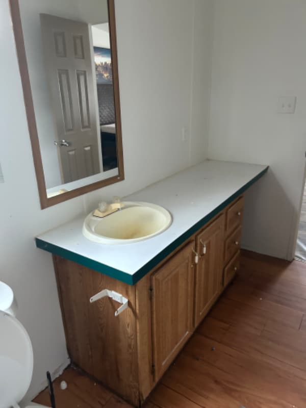 Foto del edificio - 3379 Family Dr