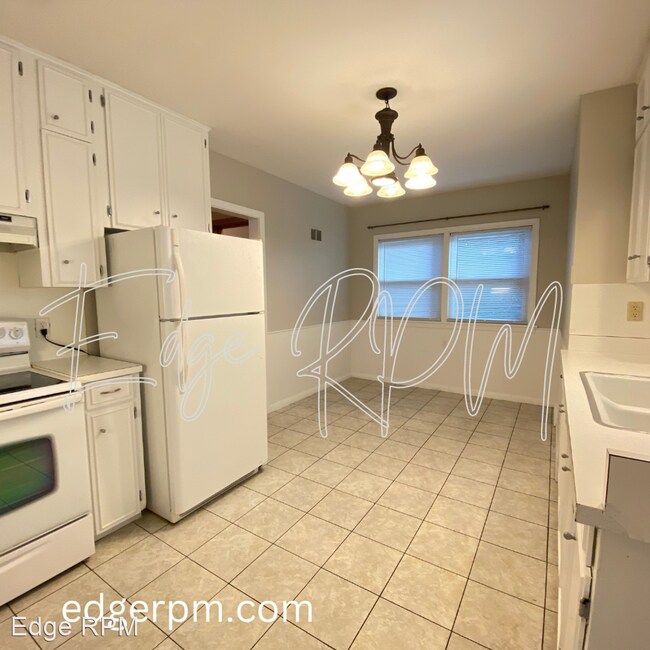 Building Photo - 2 br, 1.5 bath House - 116 7th Ave SE