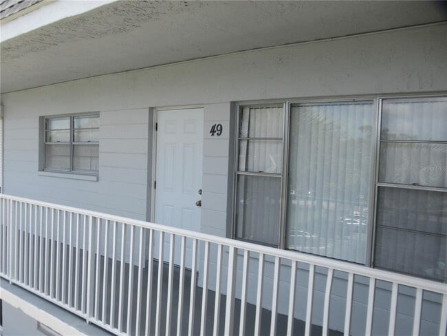 Foto del edificio - 2001 World Pkwy Blvd