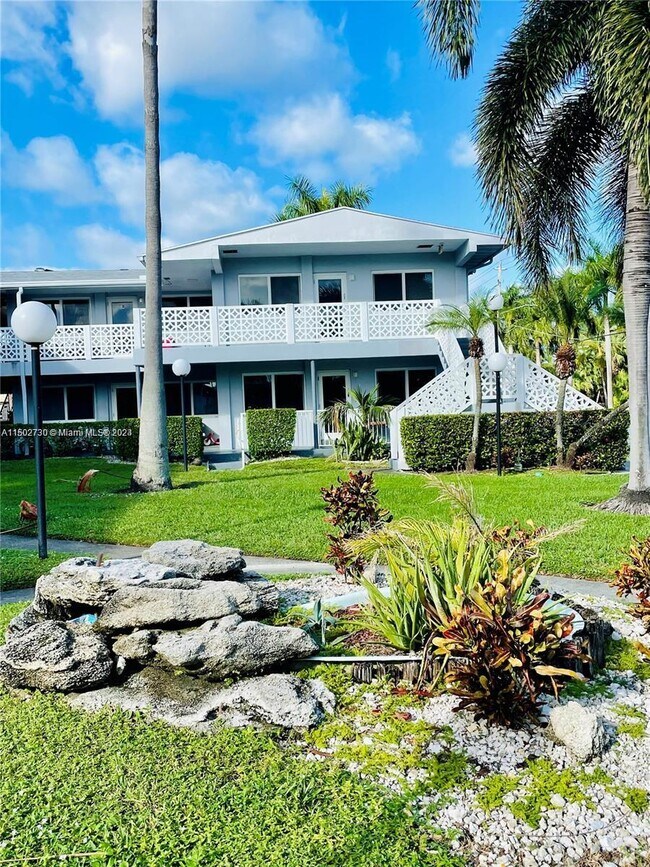 Foto del edificio - 600 Layne Blvd