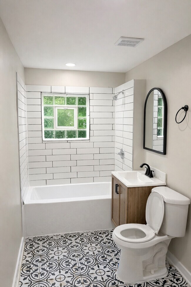 Foto del edificio - 4925 W Henderson St