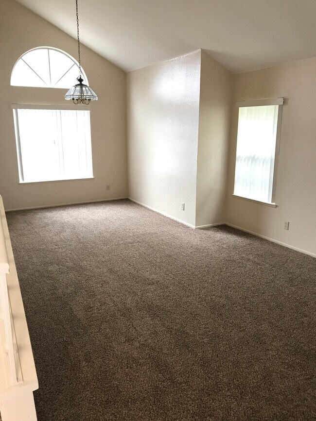 436 Yosemite Cir, Corona, CA 92879 House Rental in Corona, CA