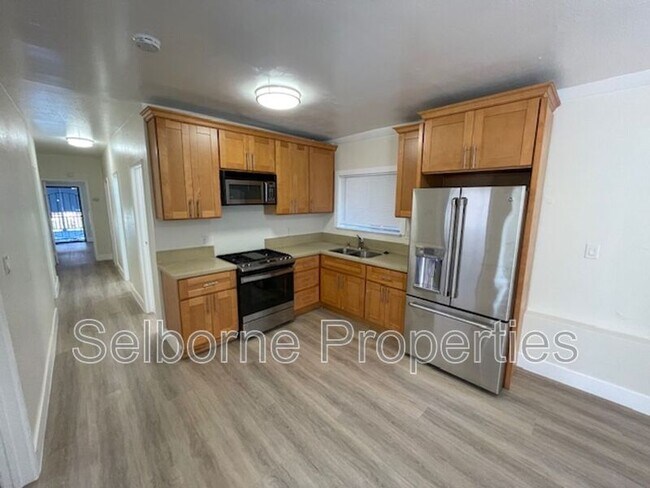 Foto del edificio - 1944 E 20th St