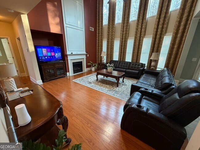 Foto del edificio - 1684 Lancaster Creek Cir SW