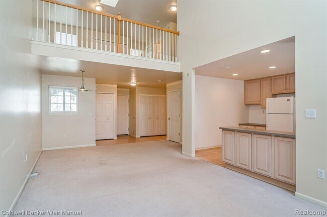 Building Photo - 41615 Glade Rd