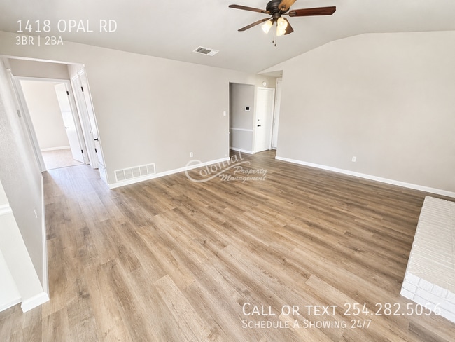 Building Photo - 1418 Opal Rd
