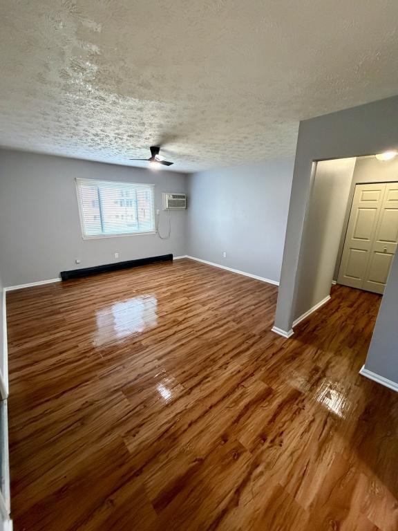 Foto del edificio - 841 Moyer Ave