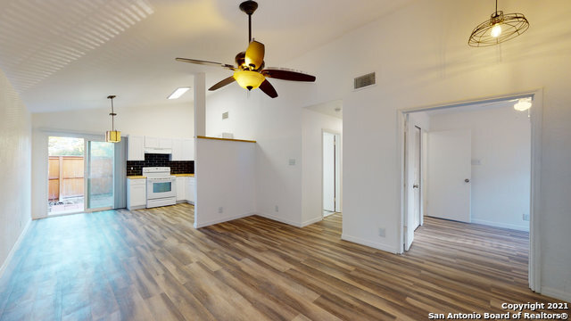 Building Photo - 9140 Timber Path