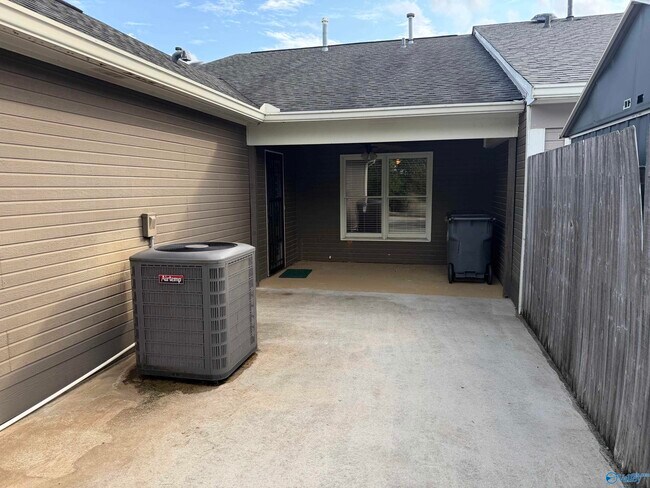 Foto del edificio - 1524 Forestview Dr SW