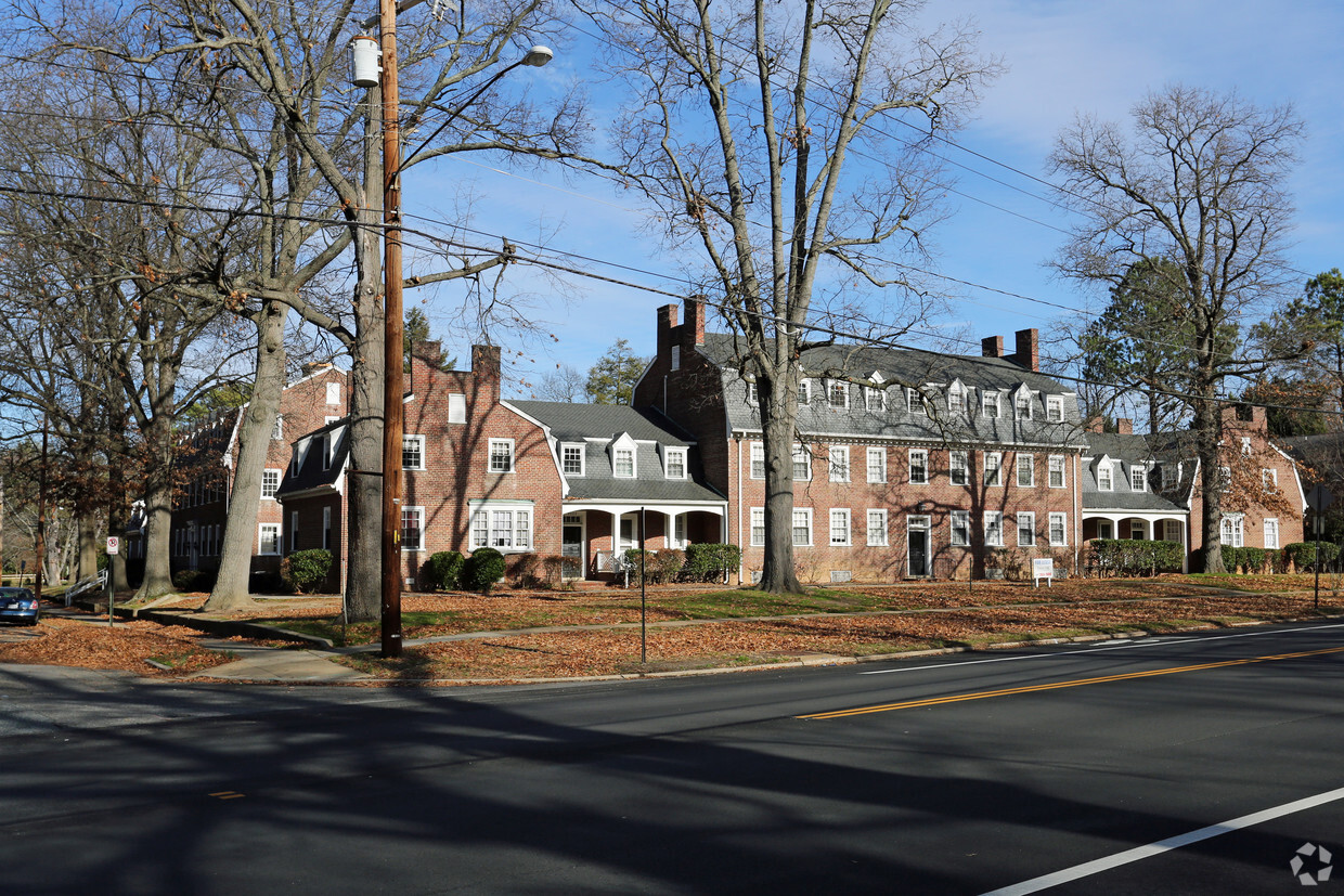 Building Photo - Forest Hill Avenue Apartments