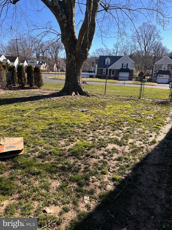 Foto principal - 2505 Fernwood Ave