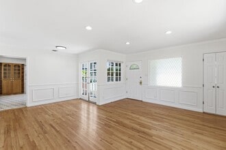 Building Photo - 12334 Moorpark St