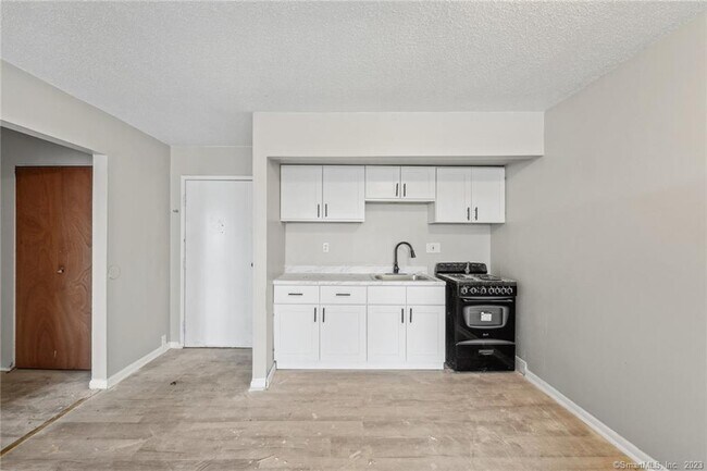 Foto del edificio - 1150 Ogden St Ext