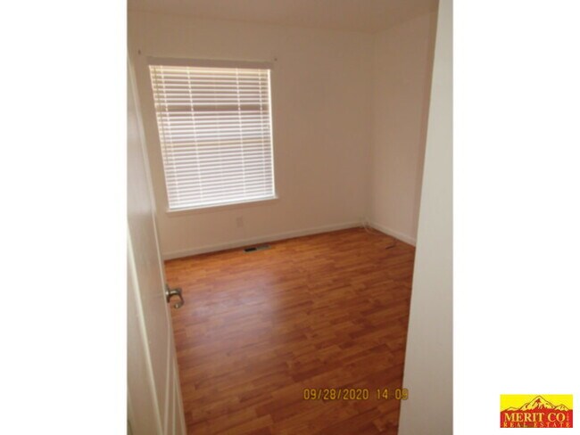 Building Photo - 3003 Gomer Ave