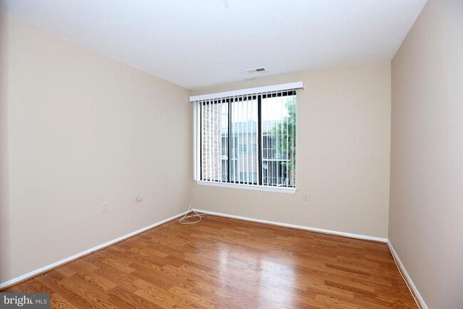 Building Photo - 18131 Chalet Dr