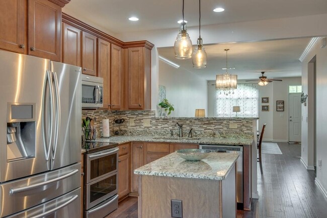 Building Photo - 2022 Traemoor Village Dr