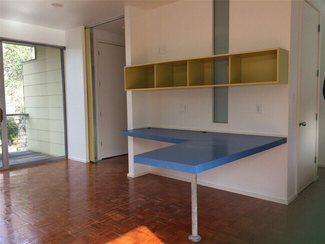 Foto del edificio - 4814 Red River St