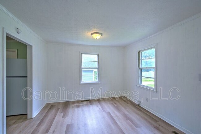Foto del edificio - 5 Bagwell Ave