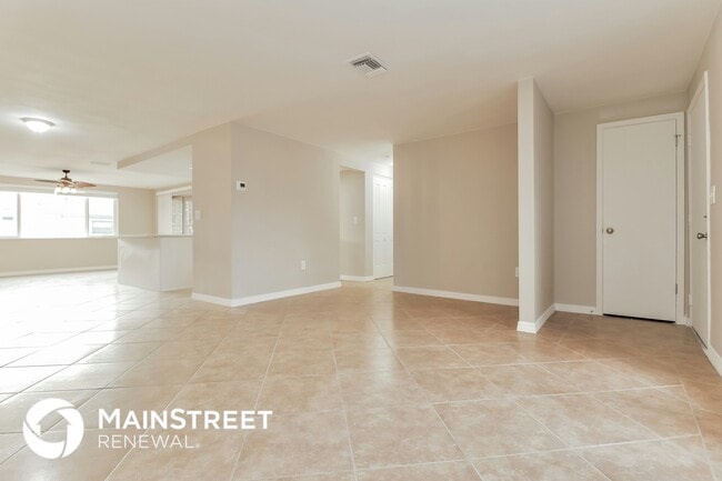 Building Photo - 4153 Woodtrail Blvd