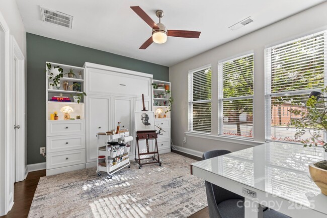 Foto del edificio - 2613 Statesville Ave