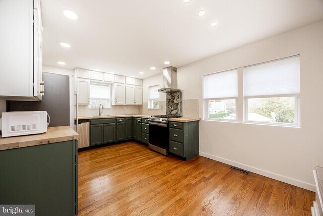 Foto del edificio - 353 William St