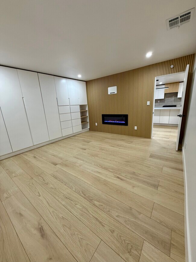 Foto del edificio - 3220 W 132nd St