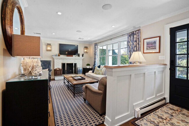 Foto del edificio - 810 Waterview Dr