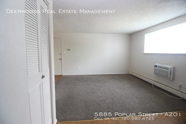 Foto del edificio - 5885 Poplar St