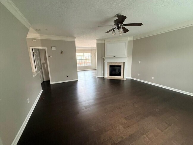 Foto del edificio - 615 Market Pl Ln