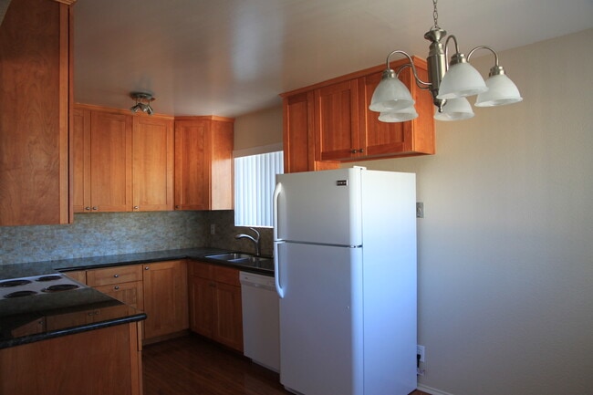 Building Photo - 1688 De Rose Way
