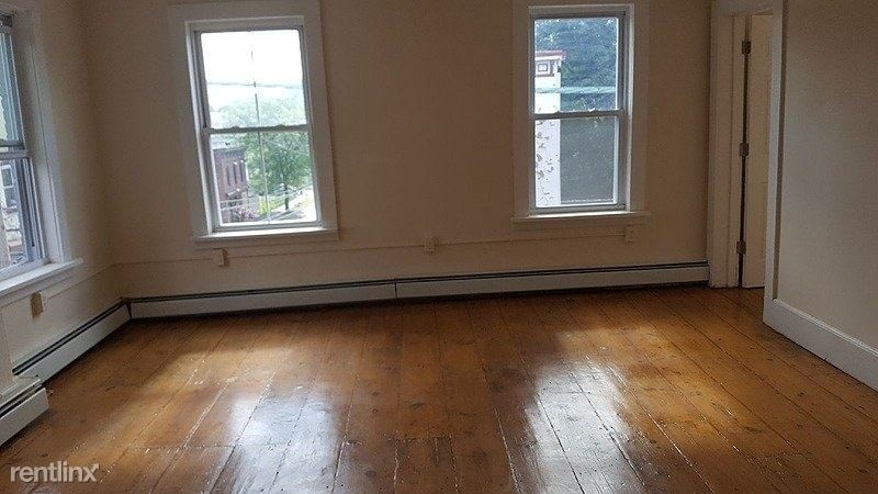 Primary Photo - 3 br, 1 bath Apartment - 56 Lander Street 2