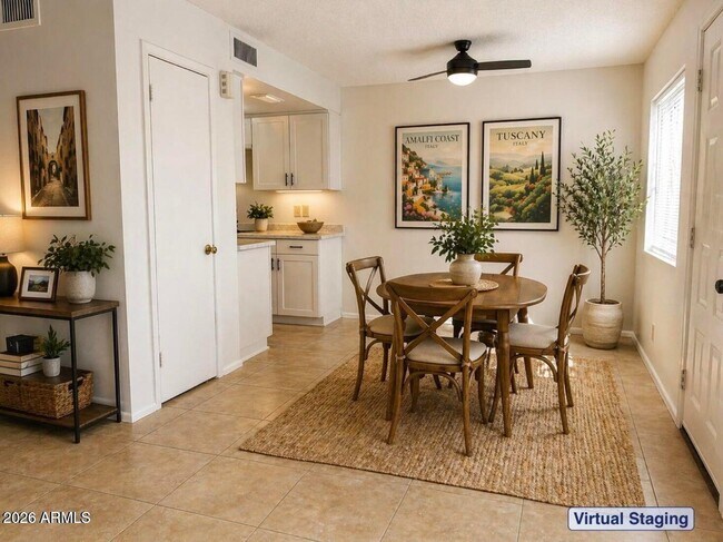 Building Photo - 286 W Palomino Dr