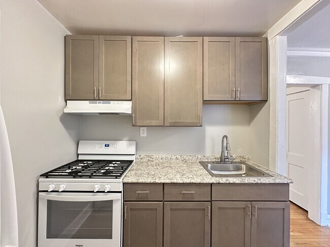 Foto del edificio - 4826 N Avers Ave