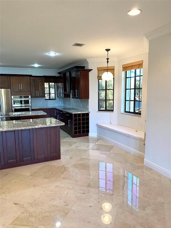 Foto del edificio - 2795 Kinsington Cir