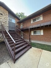 Building Photo - 1810 W Hatherleigh Ct