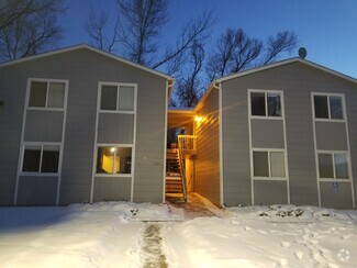 Building Photo - 1355 Cherry St