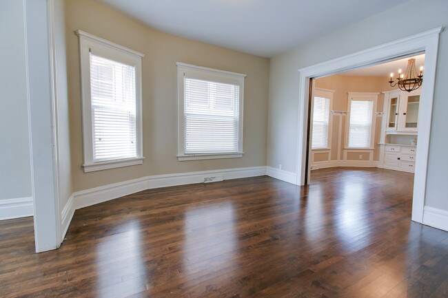 Foto del edificio - 1937 N Bartlett Ave