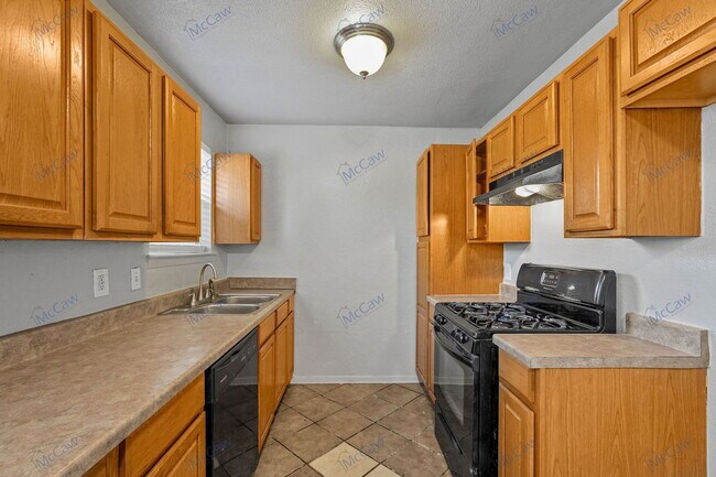 Foto del edificio - 3204 Caribbean Dr