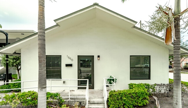 Foto del edificio - 1550 N Dixie Hwy