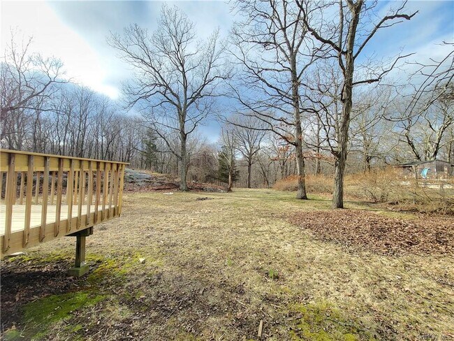 Foto del edificio - 43 Cedar Cliff Rd