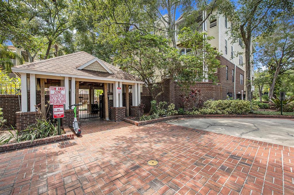 1000 W Horatio St Unit 301, Tampa, FL 33606 Condo for Rent in Tampa