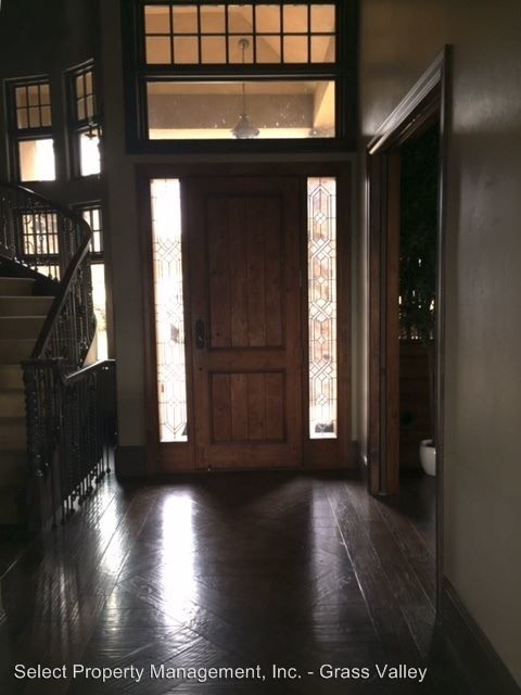 Building Photo - 3 br, 4.5 bath House - 3007 Legends Drive