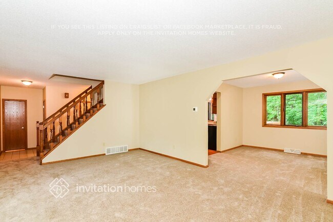 Foto del edificio - 15000 Wildwood Rd