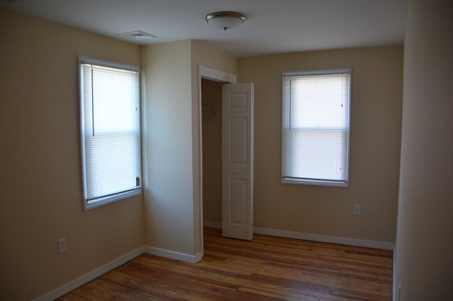 1HAB 2 - 710 Monmouth Pkwy