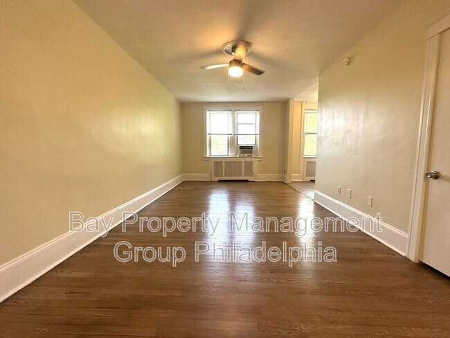 Photo - 2809 W Queen Ln Apartment