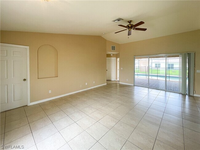 Foto del edificio - 630 SW 28th Terrace