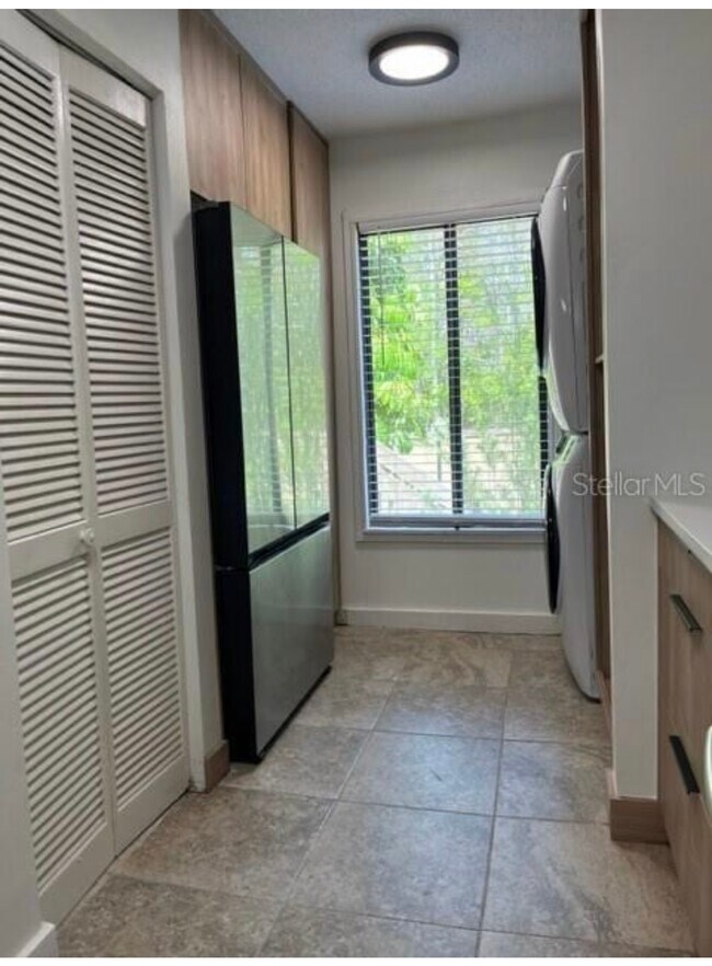 Foto del edificio - 5356 Burning Tree Dr