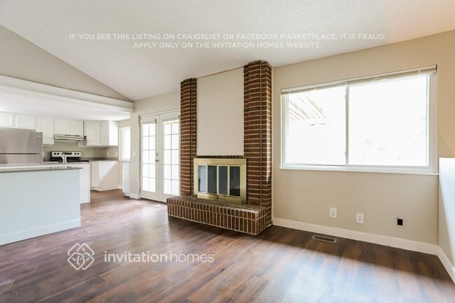 Foto del edificio - 15497 E Jarvis Pl