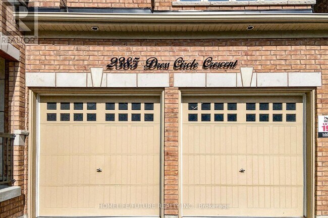 Photo du bâtiment - 2385 Dress Cir Cres