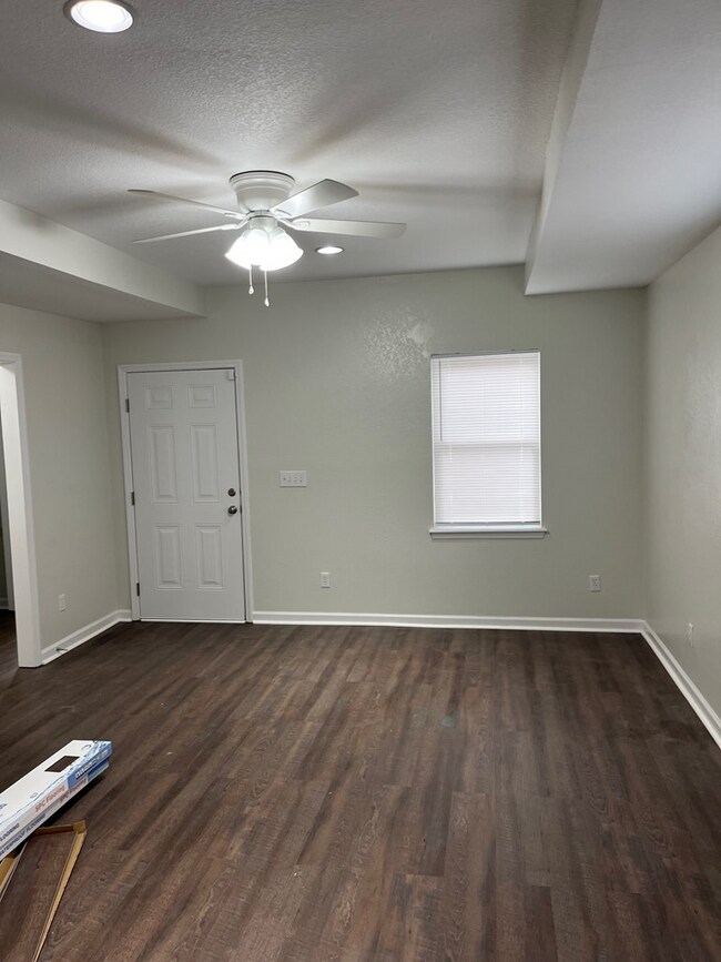 Foto del edificio - 119 Hambleton St